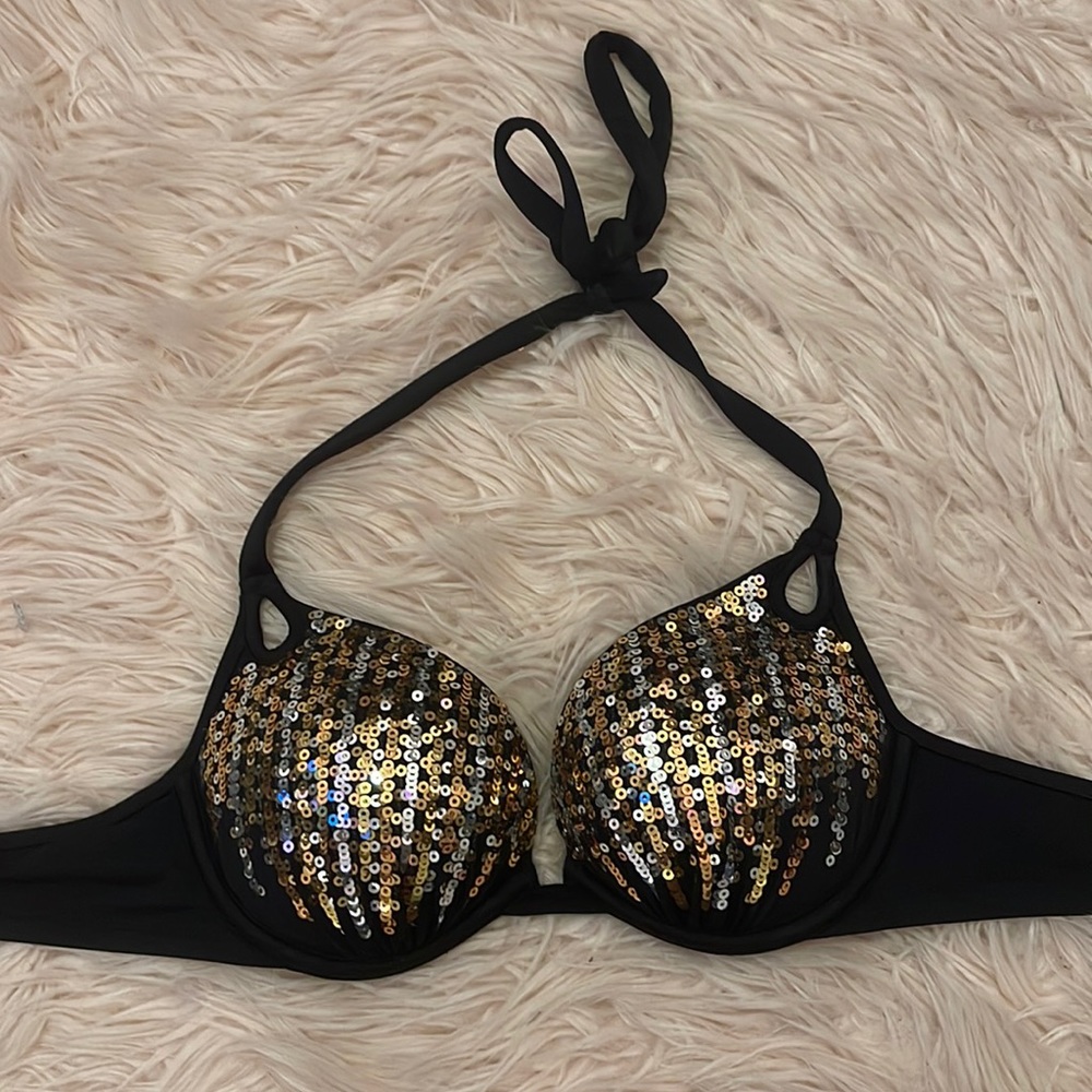 Victoria’s Secret bathing suit top